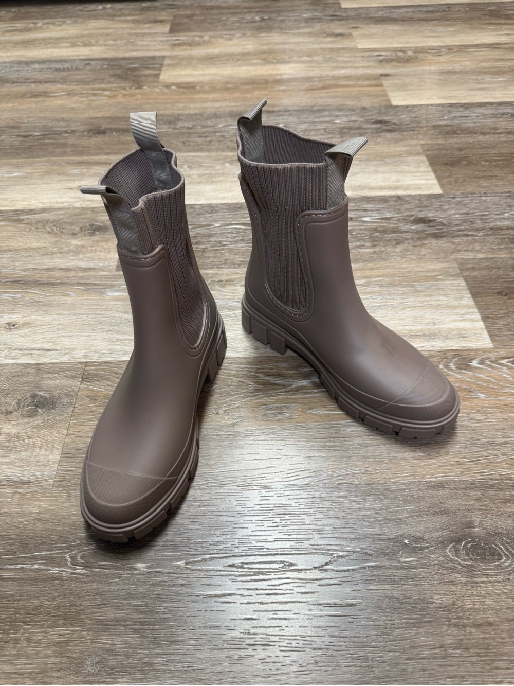 Maelie™ | Waterproof Chelsea Boots - Picture 3 of 11